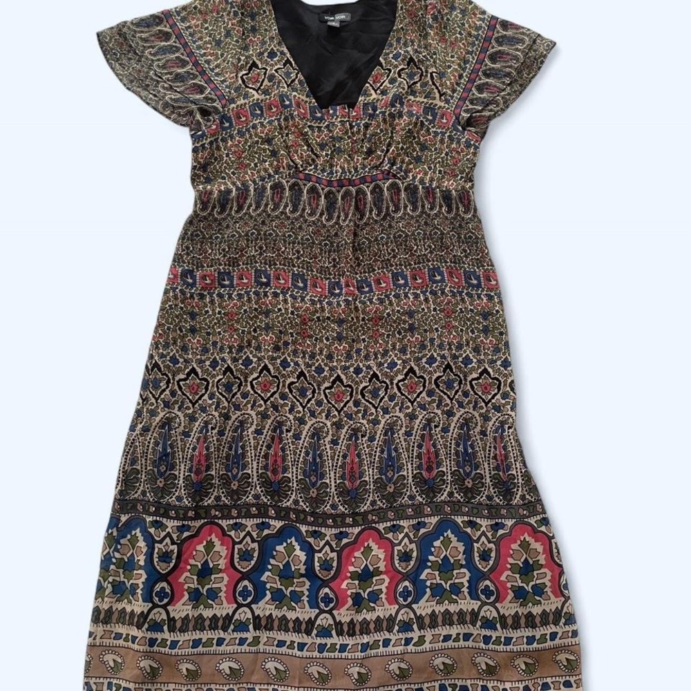 Paisley print boho v-neck dress lined over the knee Size 8 by Voir Voir